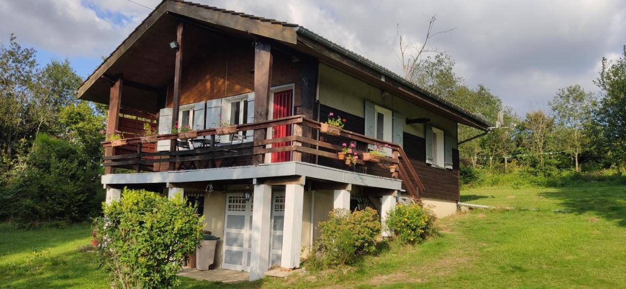 Chalet Deux Chambres Au Calme Saint-Brisson Esterno foto
