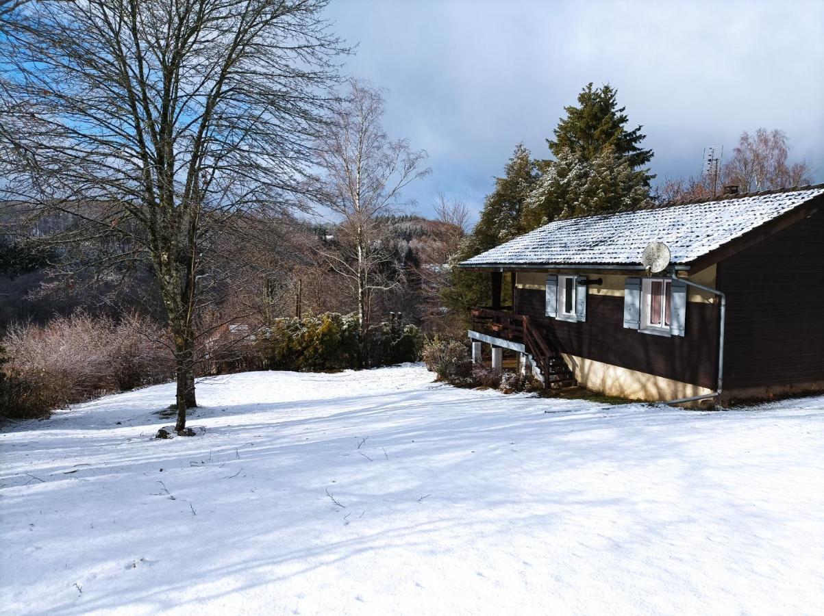 Chalet Deux Chambres Au Calme Saint-Brisson Esterno foto