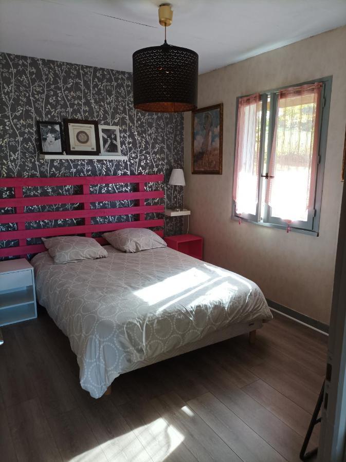 Chalet Deux Chambres Au Calme Saint-Brisson Esterno foto